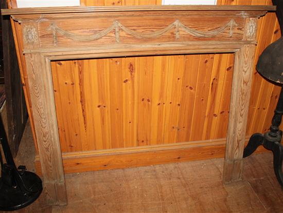 Adams style pine fire surround(-)